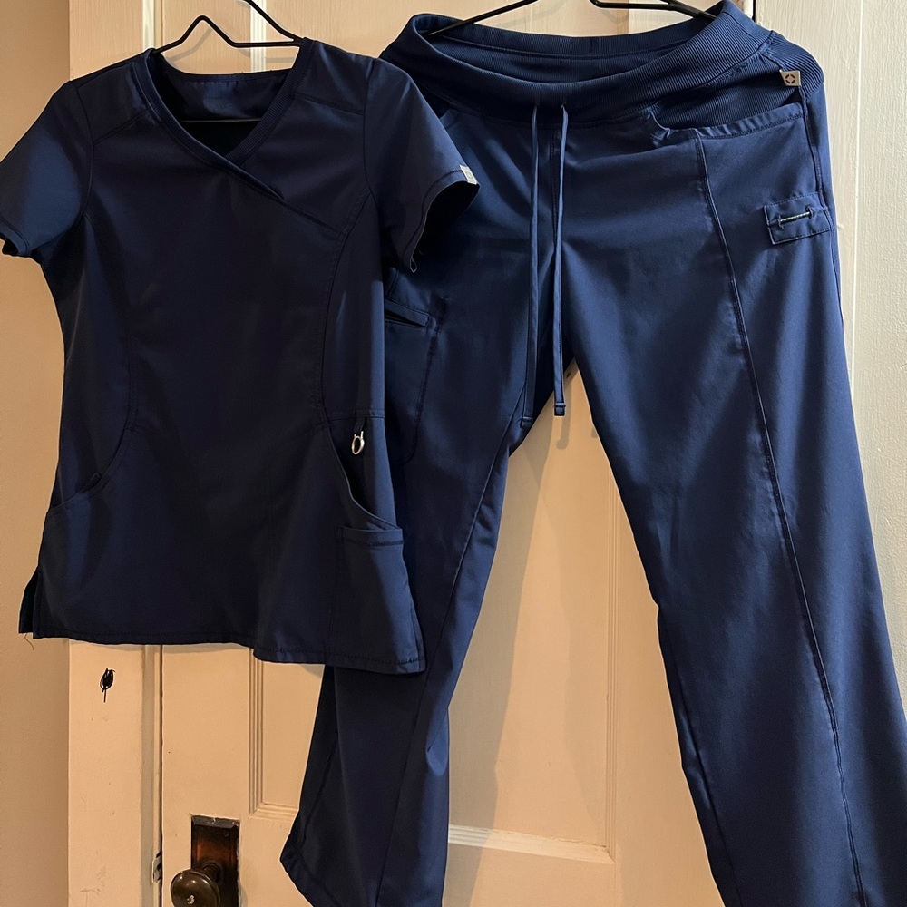 Infinity Cherokee navy blue scrubs set Petite
